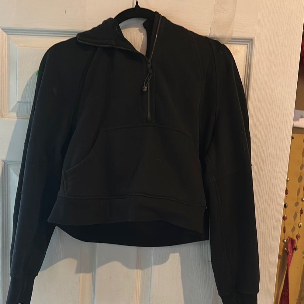 Lululemon Black Scuba